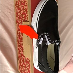 BRAND NEW Vans Slip ons